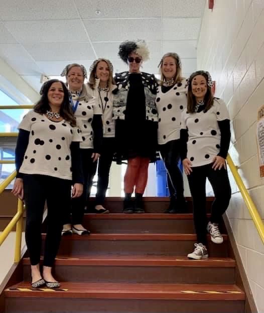 MTS_AmitySmall's tweet photo. A lot of spirit at MT today🐯🎃♥️ https://t.co/QlGDVrAQYs