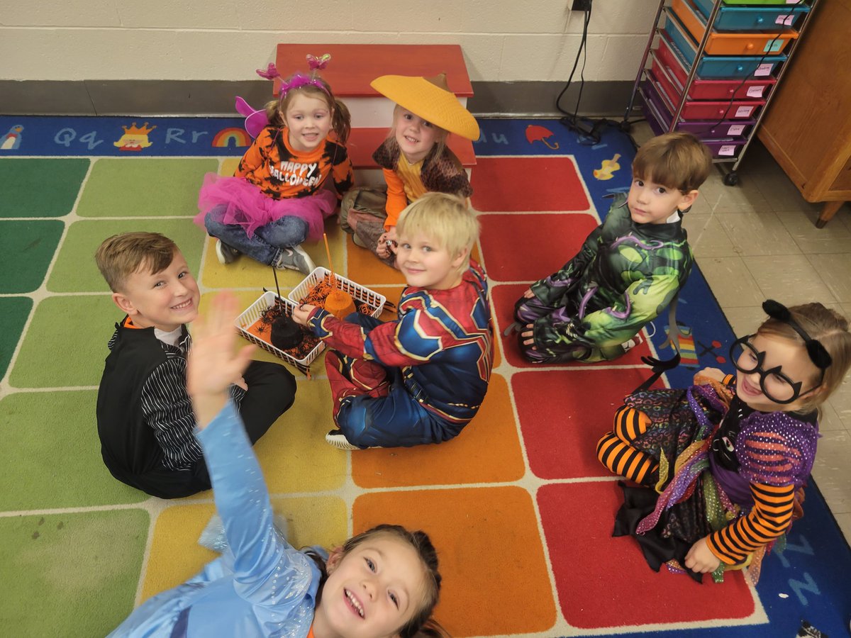 Miss McCabe tweet media