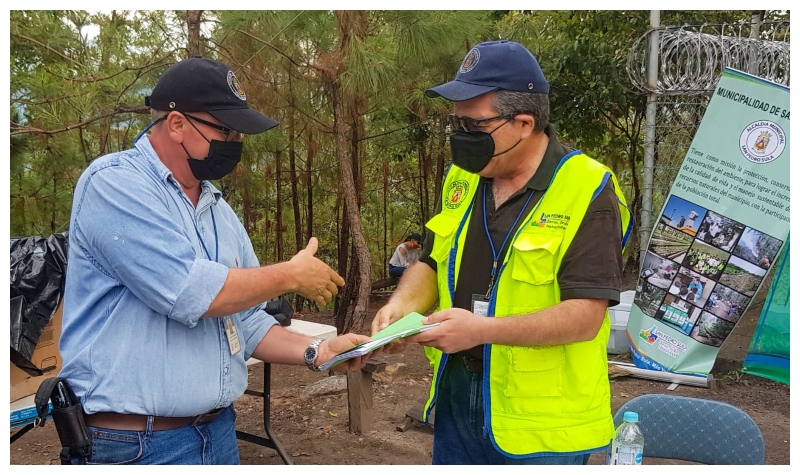 elpaishn's tweet photo. San Pedro Sula recibe certificado del ICF por buen manejo forestal de la Zona de Reserva de El Merendón https://t.co/ifOTHxBZV0 https://t.co/q0YpE5rpCP