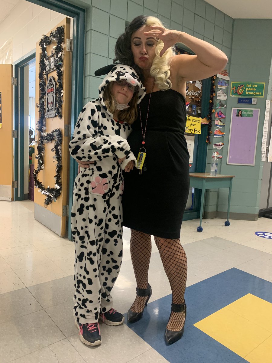 Chabot_secondST's tweet photo. Some Halloween fun, but first … DICT��E!
@tdsb_secondst @TDSB_fsl @tdsb https://t.co/tJ9cjKg9By