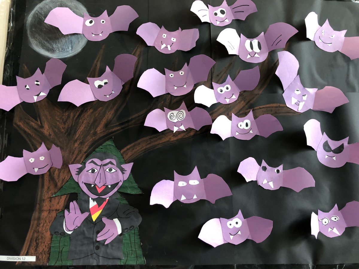 AlexRDragons's tweet photo. Hallowe'en/Fall Board Art https://t.co/WuWDXlPZJY
