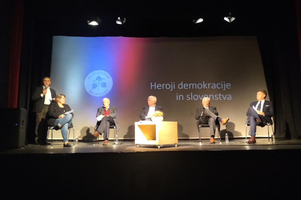 Števerjan - Heroji demokracije in slovenstva <a href="/RTV_Slovenija/">RTV Slovenija</a> <a href="/TDDRai/">TDD Rai</a> <a href="/Noviglas/">Novi glas</a> <a href="/RedazioneDom/">DOM</a> <a href="/primorskiD/">Primorski dnevnik</a>