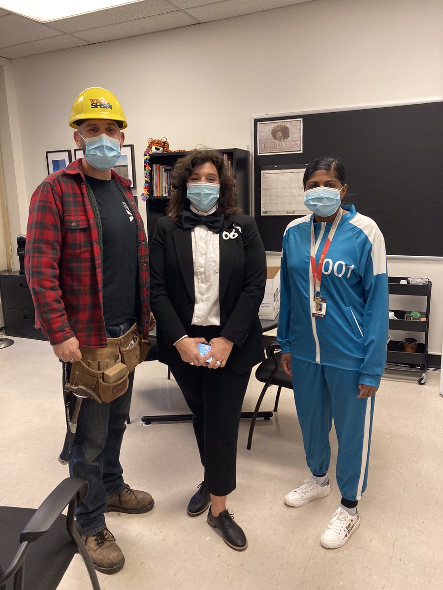 Halloween fun <a href="/WestHumberCI/">West Humber C.I.</a>! 
VP <a href="/KoczijTDSB/">Mark Koczij</a> is doing a great job promoting the SHSM Program <a href="/WestHumberCI/">West Humber C.I.</a> and Principal Todorovich and I, self-explanatory! @Alisongsv <a href="/LC1_TDSB/">Learning Centre 1</a> LN2 <a href="/harpreetgill__/">Harpreet Gill</a>