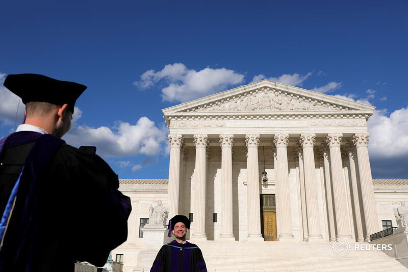 ReutersLegal's tweet photo. Law schools' median LSAT scores rarely change by more than a point from year to year. But so far this year at least six law schools have reported three-point increases in their median LSAT. What's changed? @Karen_Sloan1 https://t.co/OrxY2fVHgb https://t.co/nnNssdiRIo