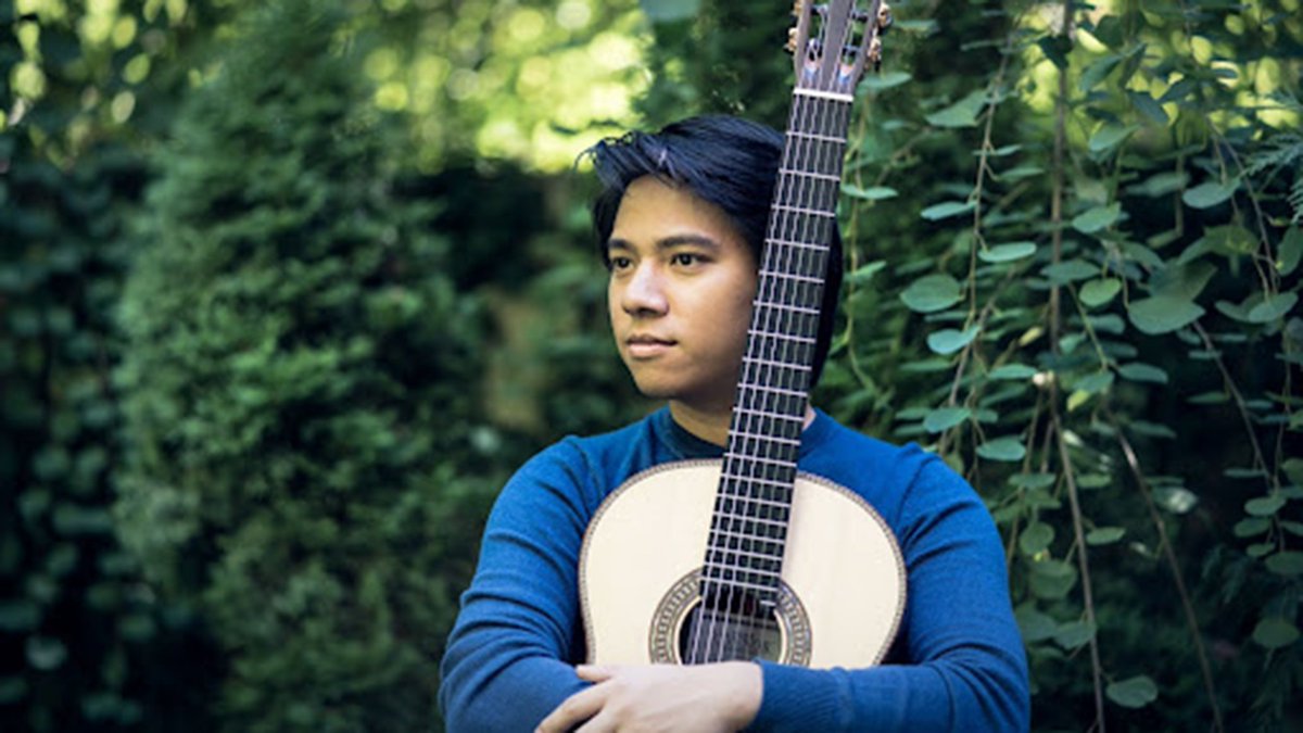 This weekend, Austin Classical Guitar presents virtuoso An Tran in 'Stay, My Beloved,' in 3 shows <a href="/KMFAClassical/">KMFA Classical 89.5</a>'s Draylen Mason Studio. austinclassicalguitar.org/event/an-tran/…