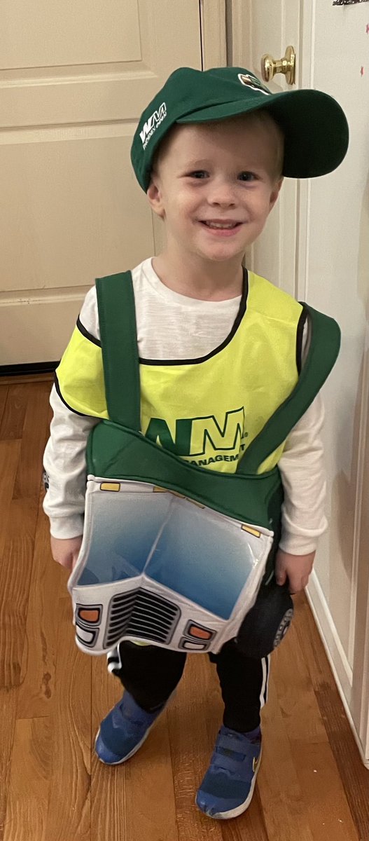 @WasteManagement received this adorable pic of Hudson showing off his #WMHalloweenCostume!               #WMFanoftheWeek  #WMFanPhotos