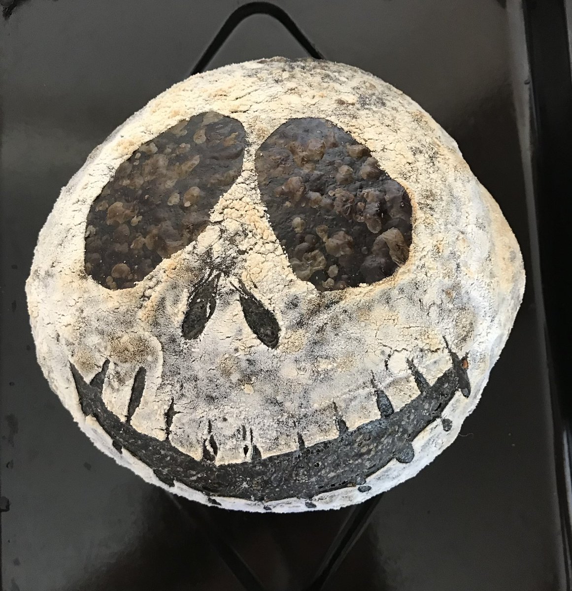 nothwang_pam's tweet image. What’s this? What’s this?
Fun with sourdough! This is how I have to entertain myself until Spring Training. 💙