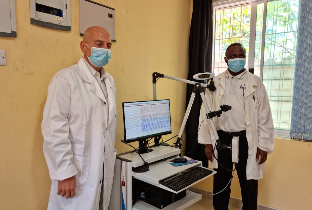 michele_bartolo's tweet photo. Malawi - Blantyre-Diagnosi e cura della sordità e dell'Epilessia. Primo centro di alta specializzazione della 
 @GHTOnlus  in Malawi presso il centro @dream_segidio   Inaugurazione con  Simeon Yosefe, ministero salute del Malawi. #Telemedicina accorcia le distanze. https://t.co/LibPirz5uE