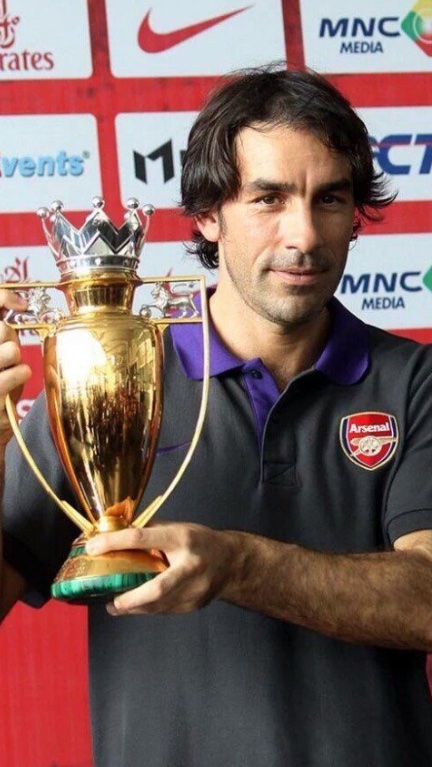 Possibly our greatest winger. 
Happy birthday to Robert Pires  