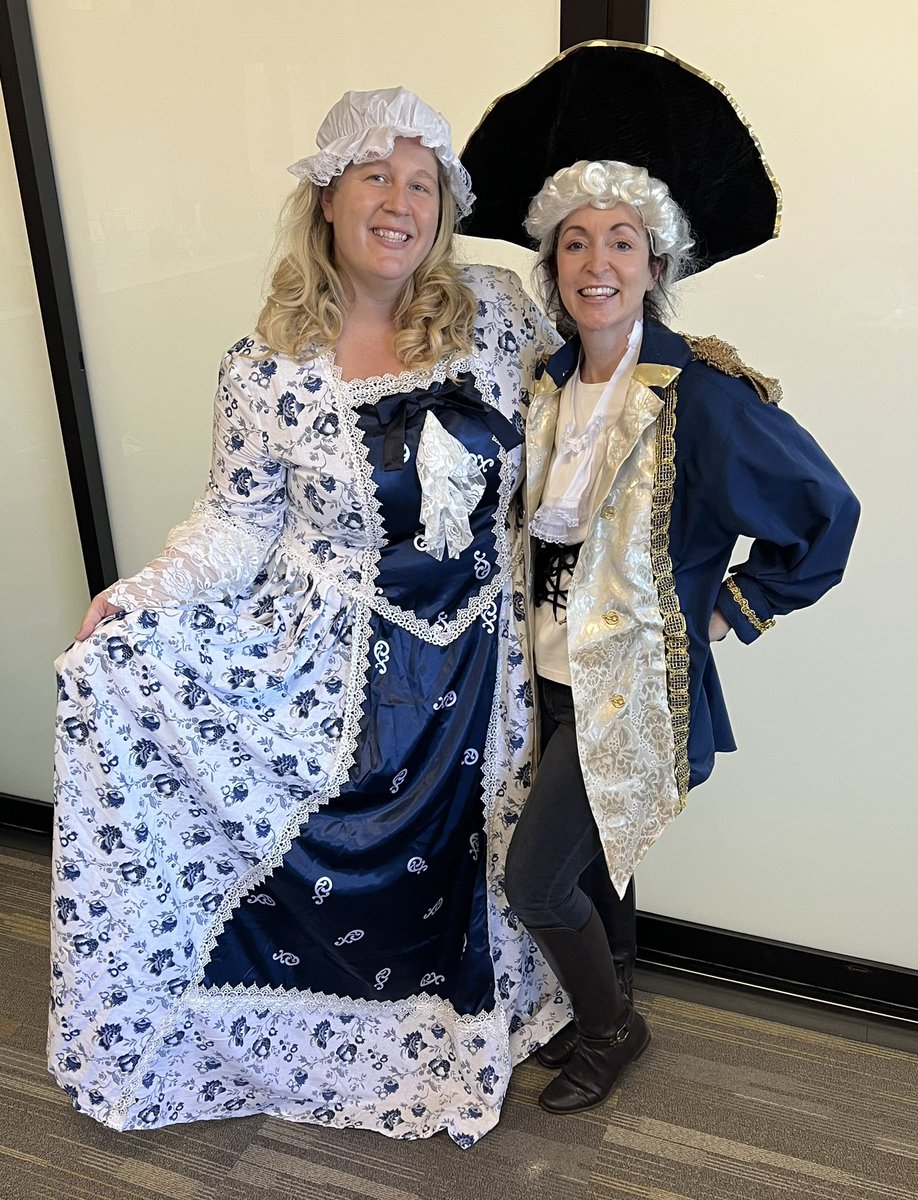 It was so nice to see George and Martha Washington visit second grade @OakdaleTigers66 today! @Westside66