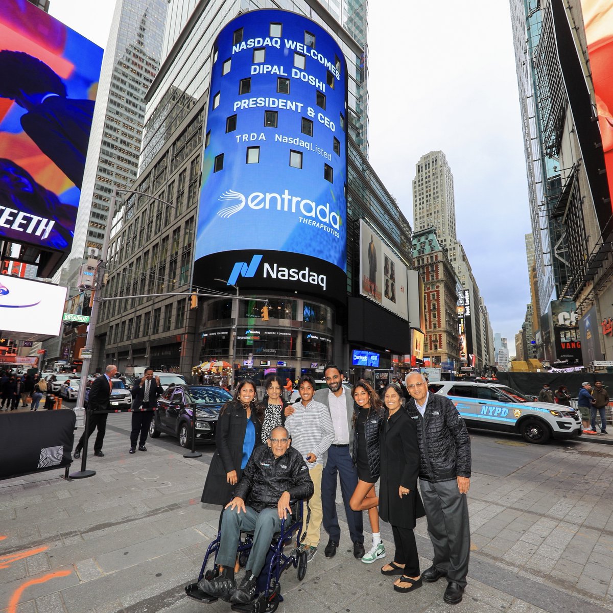 NasdaqExchange's tweet photo. .@entradatx is working to make intracellular therapeutics a reality.

$TRDA is creating a diverse and expanding pipeline of oligonucleotide, antibody, enzyme-based programs to efficiently target and engage underlying drivers of diseases. https://t.co/3zYnAneKtl