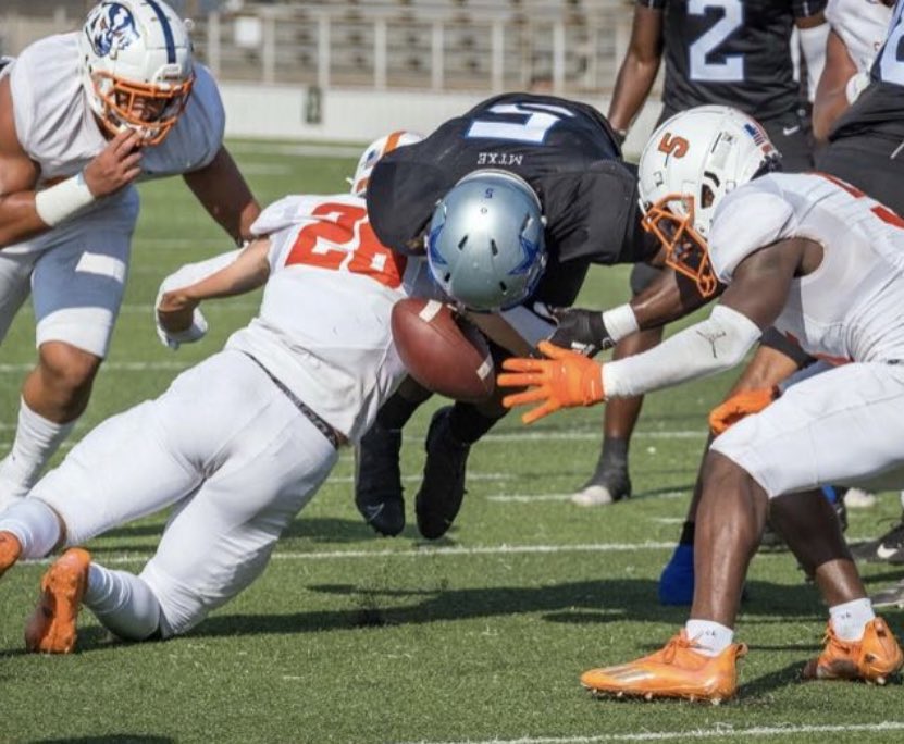 Bye week this week after a good W in Texas! Kilgore highlights in the link below. (Int pick six, 1 ff, 3 pbu, 5 tackles) 😈 @tjjacobson25 <a href="/butchpauu7/">butchpauu</a> <a href="/Janimal84/">Coach Jorgensen</a>          hudl.com/video/3/144563…