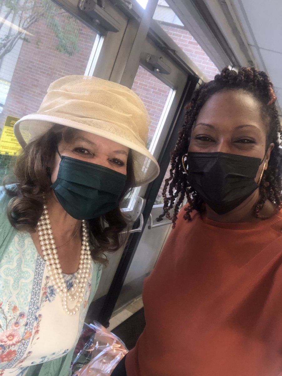 FrancesFuchsECC's tweet photo. Celebrating our Tea-riffic principal, Mrs. Lauri Hay, in recognition of National Principals Month, with a surprise tea-party! We’re so glad you’re a part of our TEAm! 🦋 @drmonicaceo @pgcps @PrincipalHay https://t.co/jmSxQHtO6w