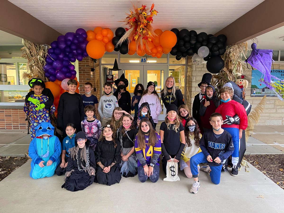 Happy Halloween from 5I!!🎃🎃