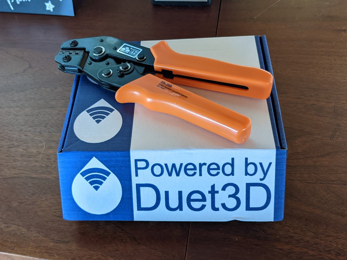 DanTheMaker's tweet photo. Upgrading the printer this afternoon/evening. Finally got a decent set of crimpers for these connectors. https://t.co/fpQ47w0mYE