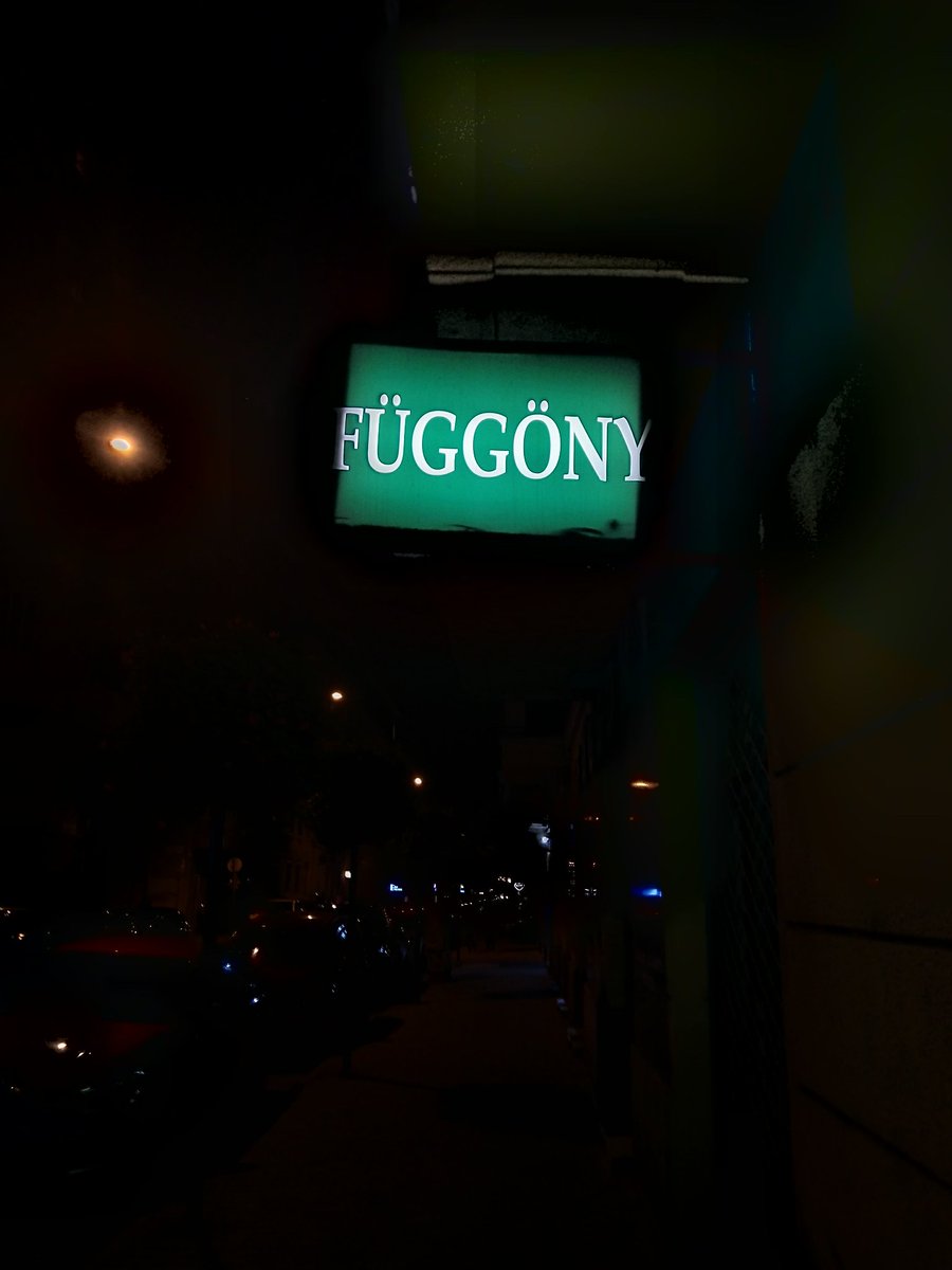 em_dic's tweet photo. In #Budapest for work. I love the aesthetic, neon lights, pinball arcades, cascading #Danube, i hope current design fashions cityscapes according to our values #contentwithless https://t.co/r50QJuPQiF