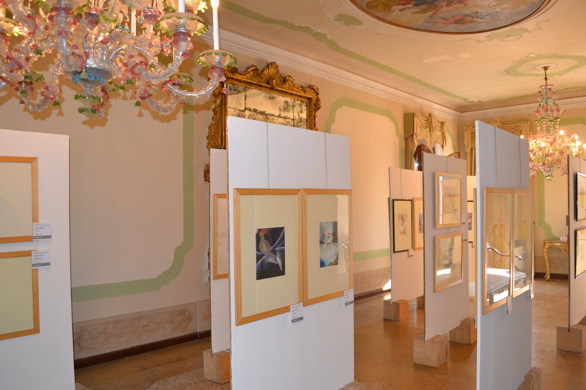 ConfindustriaVe's tweet photo. Dal 30 /10 al 19/12 in mostra a Villa Widmann a Mira, 47 opere degli illustratori del Premio Scarpetta d’Oro 2020 👠

👉L’esposizione, promossa da Acrib, è organizzata dal Consorzio Maestri Calzaturieri del Brenta, in collaborazione con la @pdcamcom #Venicepromex

@CMVenezia https://t.co/yd0qQhBe4z