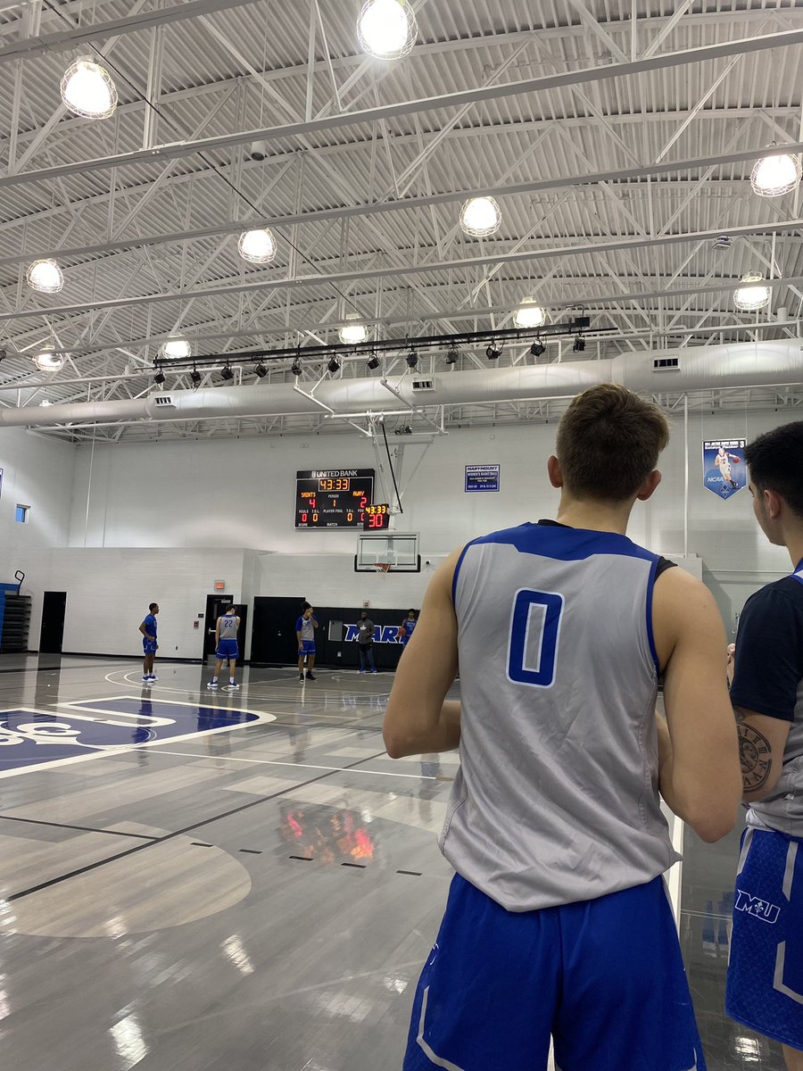 marymount_mbb's tweet photo. || VIBES from Friday’s AM practice.. #RollSaints🐶 https://t.co/XL1xXvNBKl