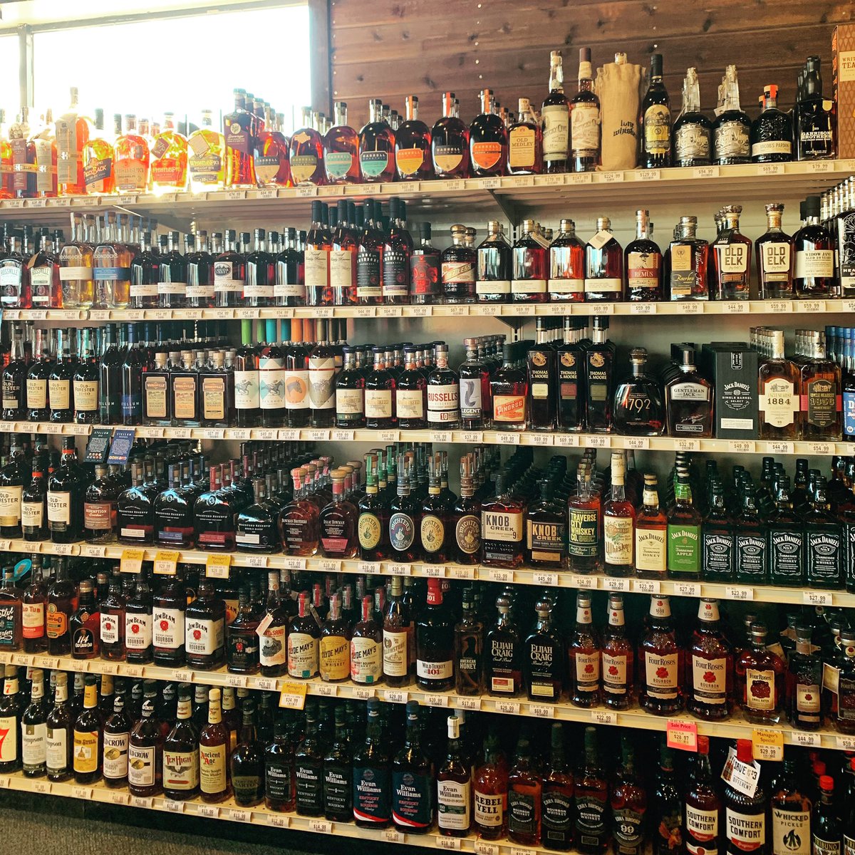LiquorBarrel7th's tweet photo. Just snuck some new treats into the Whiskey Zone! Better swing by and check it out! #ryewhiskey #bourbon #blended #singlebarrels https://t.co/IFcvK6aXT4