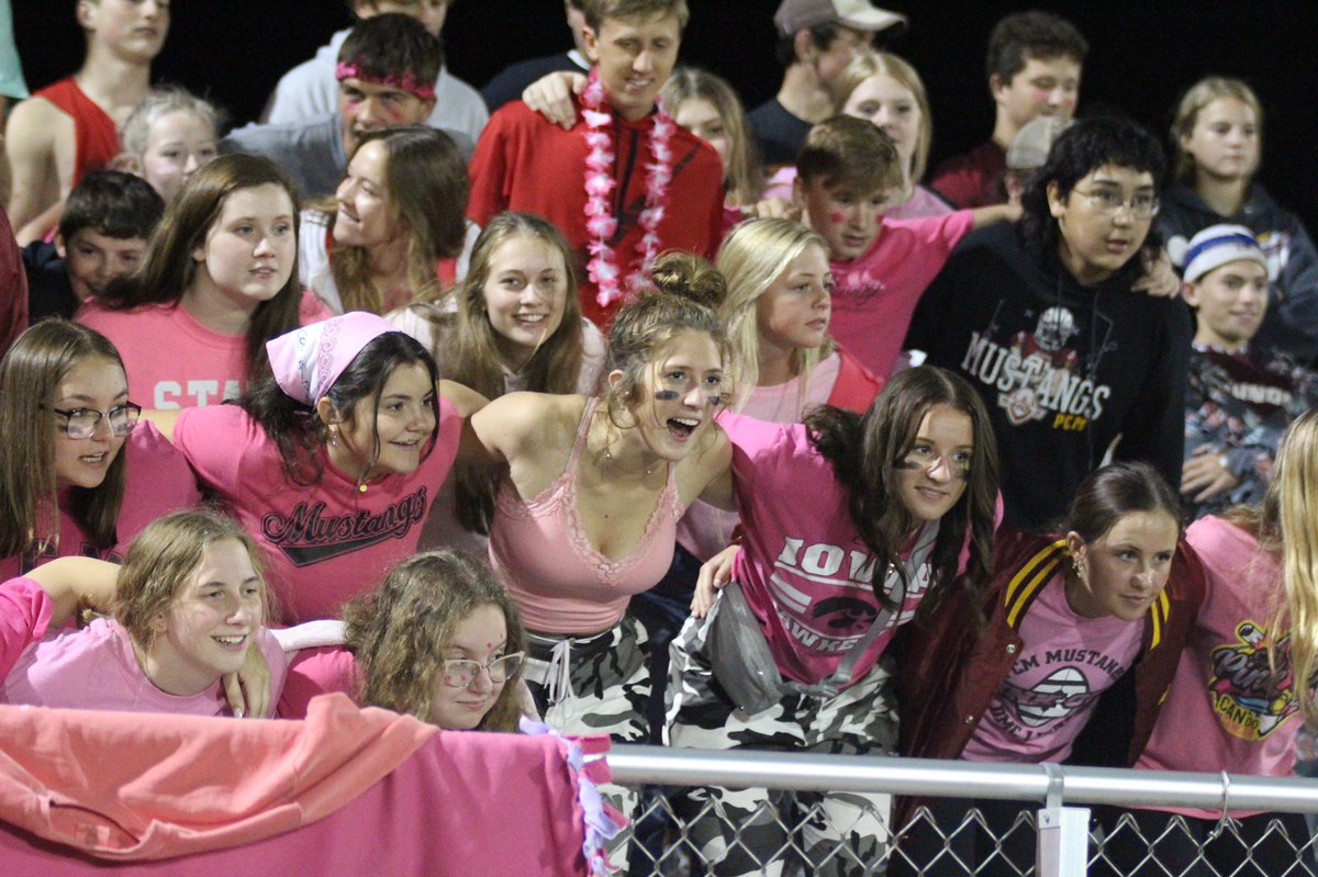 PCM_Yearbook's tweet image. Mustangs head to Williamsburg tonight for round 2 of playoffs! We hope to see you there 🏈❤️💛