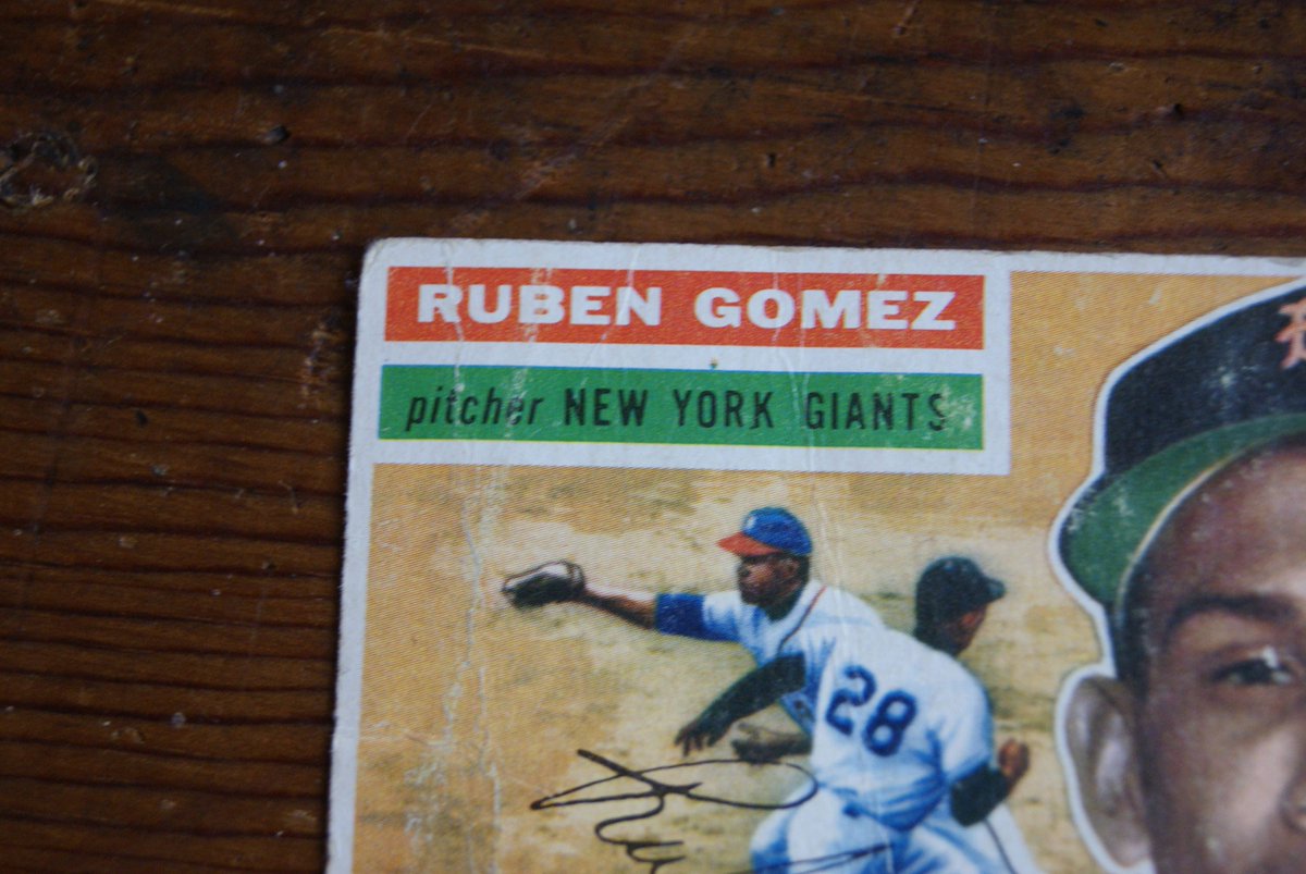 Wisdom_Lane's tweet photo. Vintage 1956 TOPPS Baseball Card Number 9 Ruben Gomez Pitcher New York Giants White Back Variety https://t.co/uTyLWccoal #Etsy #WisdomLane #Vtpassion https://t.co/w4RcAghzrk