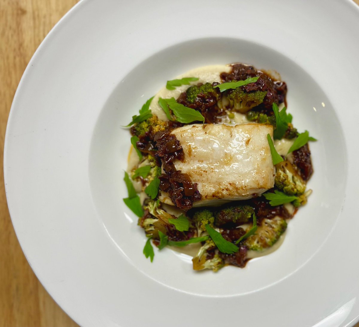ToutantBuffalo's tweet photo. Friday Night Lights! We’re not letting this weather dampen our spirits! Tonight, Pan Roasted Alaskan Halibut, roasted local romanesco, leek conserva, cauliflower purée,  and lovage, a real stunner! 🤩🤩 All treats no tricks! #lezgeaux #justforthehalibut #halloween #ghosts https://t.co/O9Edr9lC4g