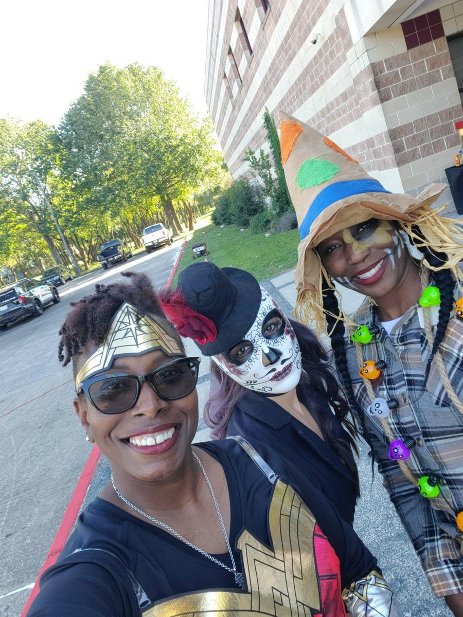 GhpalMyers's tweet photo. I hour and counting. #GHPAL #NorthCommunityService https://t.co/eunnMqpr1p