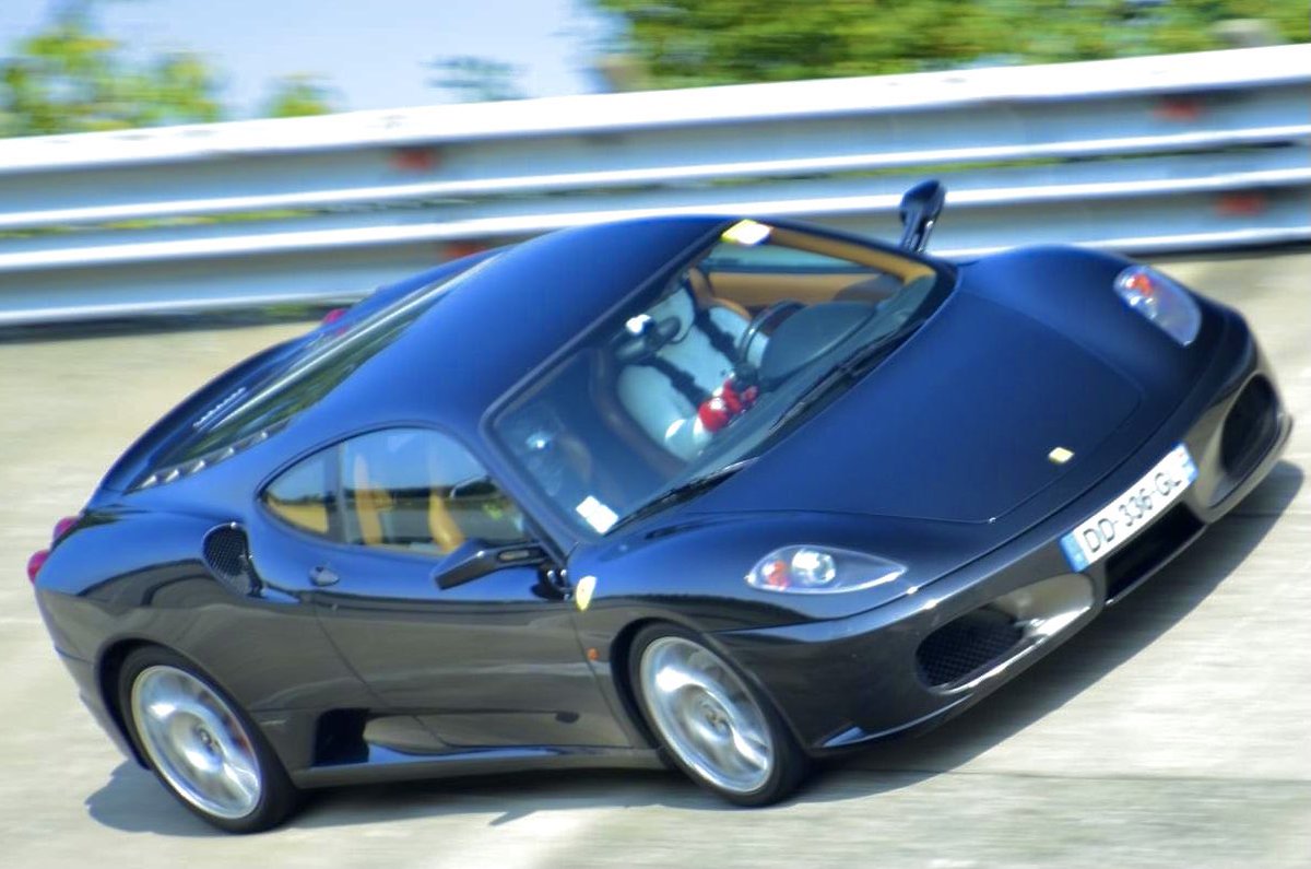 AnthonyMagids's tweet photo. Rendez-vous demain sur l’autodrome de Linas Monthlery pour une journée de roulage ouverte au public pour « United Colors of Autodrome ». Plateau Supercars, Youngtimers, Porsche, etc.
Billetterie visiteurs ici:
https://t.co/te6hm5QQ9E https://t.co/tv0euzA59n