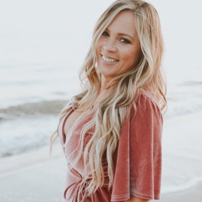 alissamcircle's tweet photo. #NewProfilePic https://t.co/eoKoZdPmX8