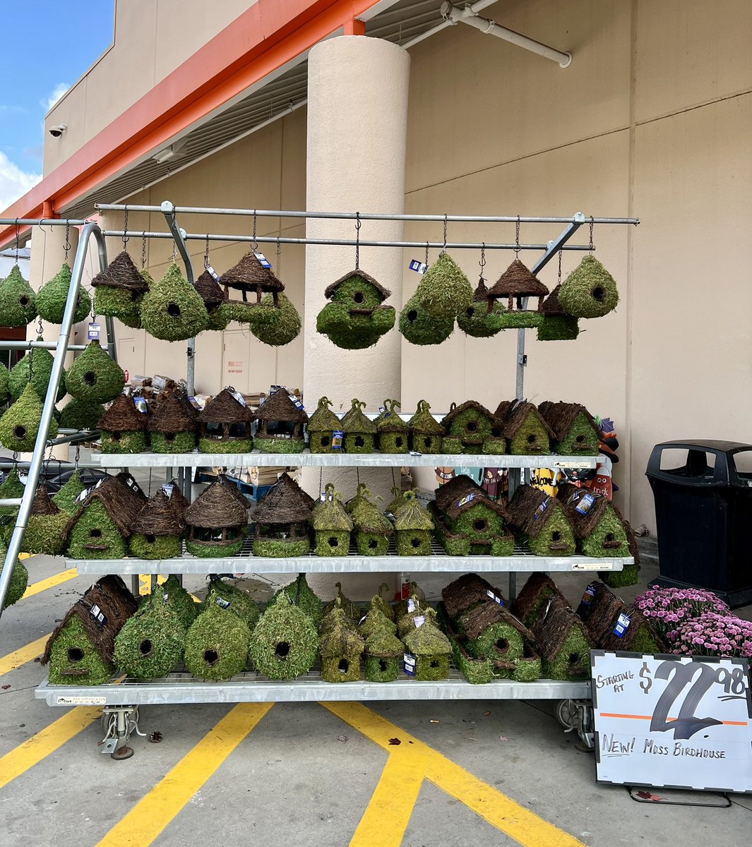 shanecombscobb's tweet photo. The birdhouses have been restocked at Wendover #HD3608! Don't miss out on this unique decor! 🐦❤️
@pps_s_atlantic @JarrettBennett3 @PPSinHD https://t.co/vRmqoO4W6D