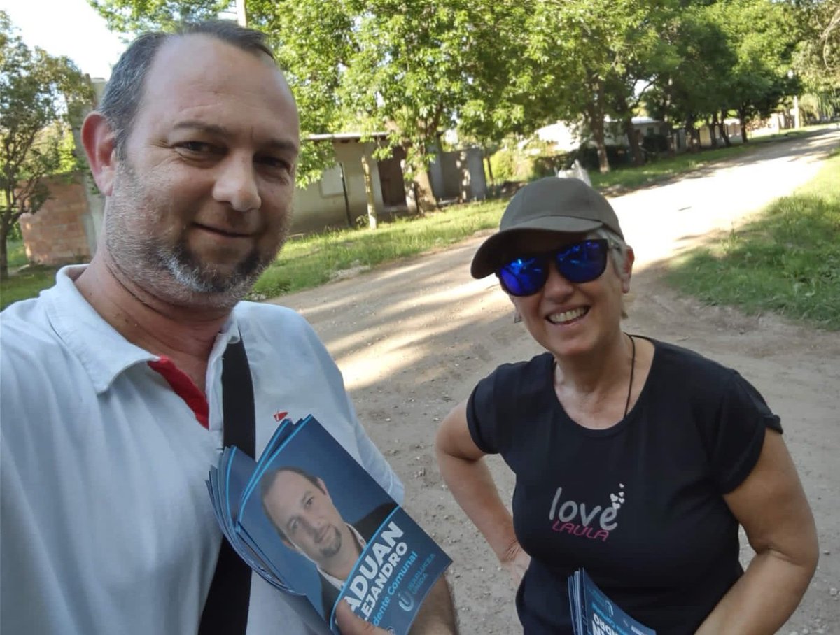 cunadelanoticia's tweet photo. 📞 #Ahora. Hablamos con @alejandropaduan, #Candidato a #PresidenteComunal de la localidad de #Ibarlucea por el #FrenteProgresistaCívicoYSocial.
#CunaDeLaNoticiaRadio
#DondeNaceLaInformación https://t.co/aH0ga2X04M