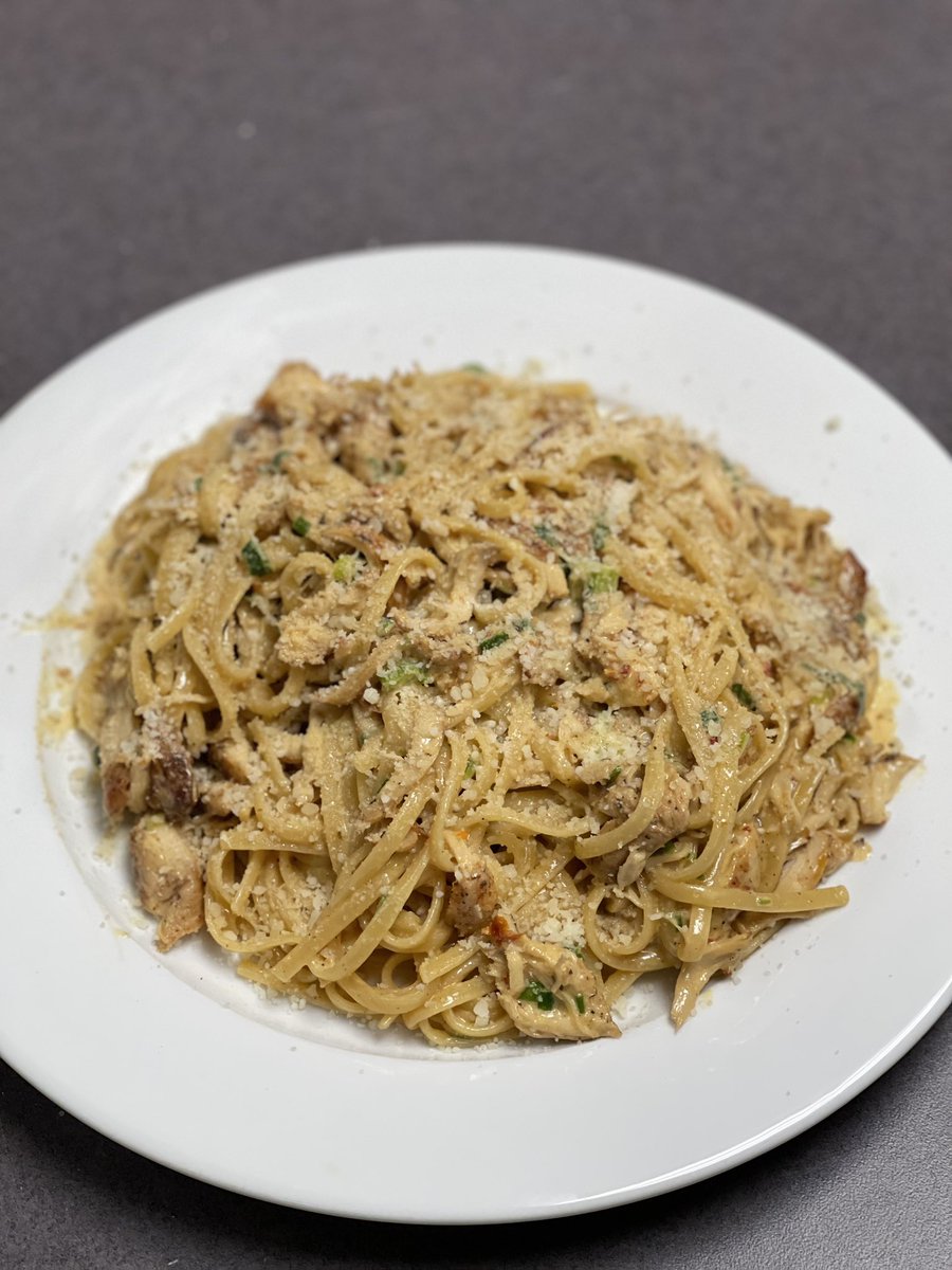 CulinaryArtsTHS's tweet photo. Ms. Payne and Mrs. Briggs Culinary Arts class made cajun chicken pasta today and the students did not disappoint! @TISDTHS @TISD_CTE https://t.co/FFRHq6dMJS