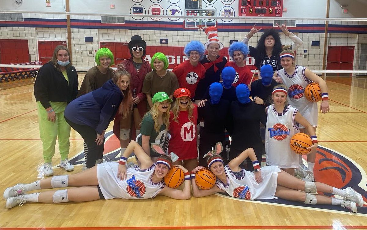 Saint Mary’s University Volleyball tweet media