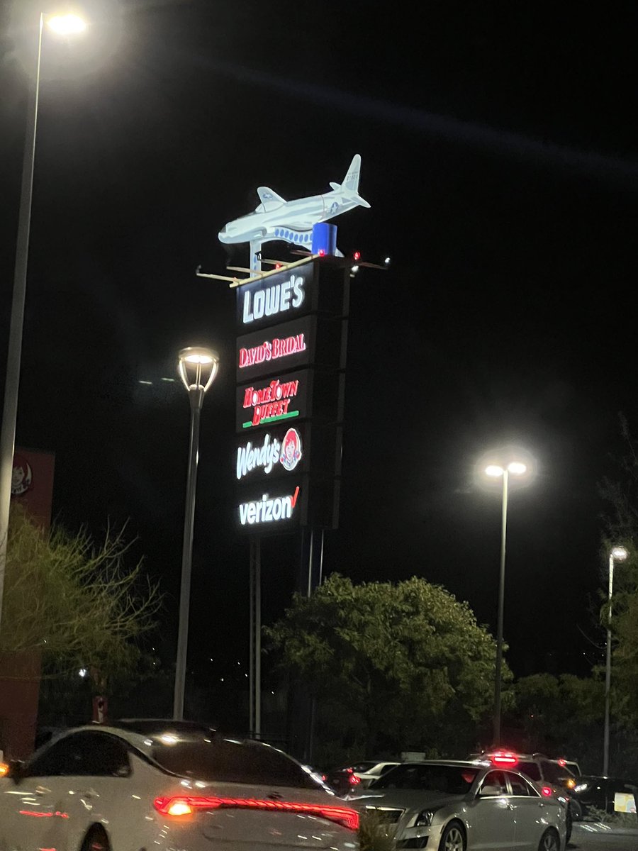 lexilunchick12's tweet photo. We work in Burbank so we couldn’t be @americanamemes so we obviously had to be the Burbank Empire Center instead https://t.co/4onkotvA2n