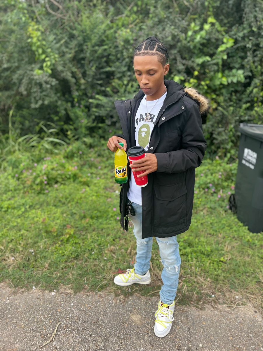 1bcfk2's tweet photo. BigBoss🐶💩
#LongLiveSlim❤️ https://t.co/NAN7RmfmiA