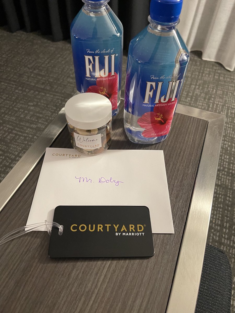 Nice touch ⁦<a href="/Marriott/">Marriott Hotels</a>⁩ 🇺🇸🥎