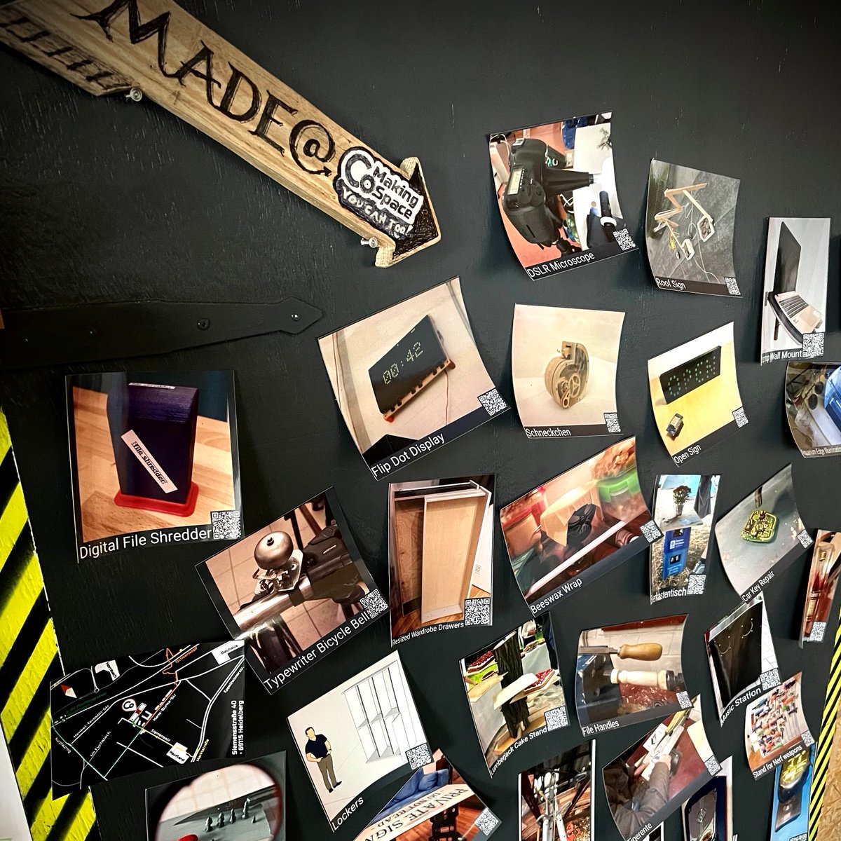 Made@CoMakingSpace
Ciaran hat uns ein feines "Made@CoMakingSpace" Schild gebaut. Die Project Wall auf dem letzten Bild wird demnächst auch Zuwachs bekommen! Stay tuned... ;)
#makersgonnamake