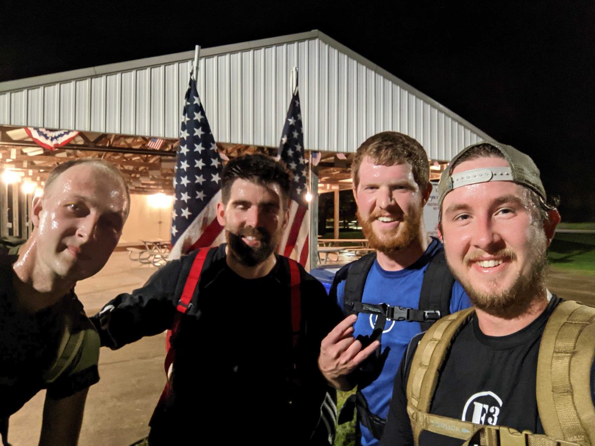 #chad1000x Way to go fellas on supporting veteran suicide awareness! Don't mind that our Nantan can't keep his eyes open for a photo though....
