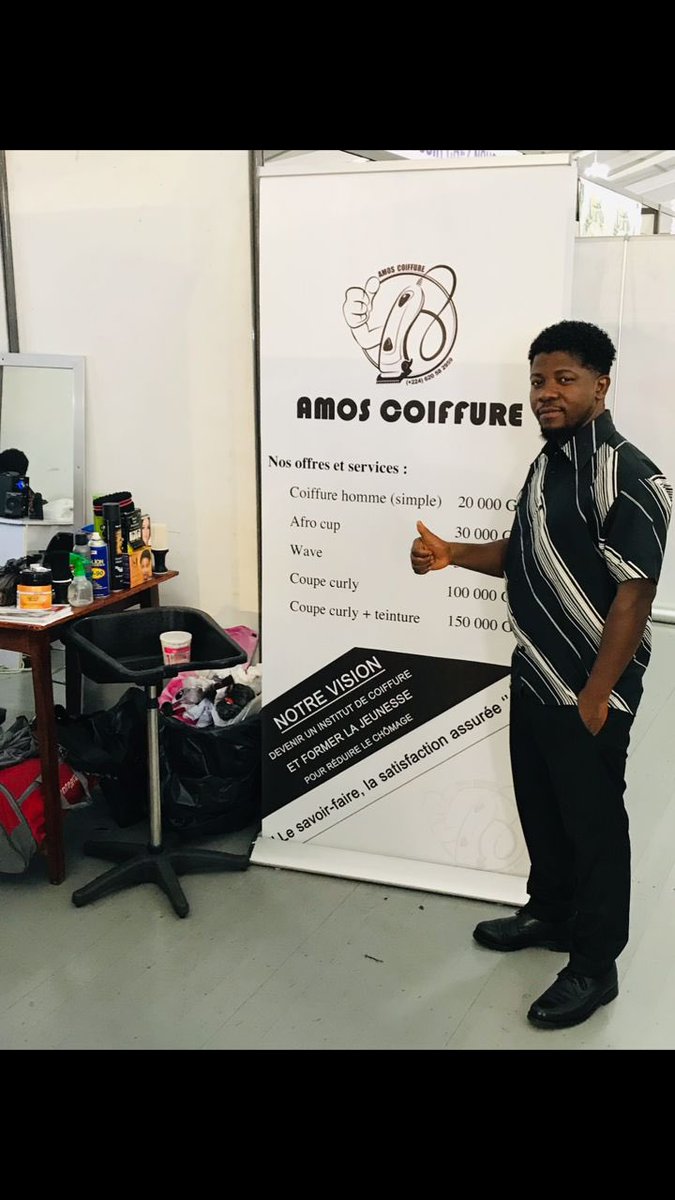 TOogueda's tweet photo. Ne vous faites pas raconter cette première édition du #LabelGuinée 🔥

Les entrepreneurs de notre réseau y sont depuis le premier jour.🙌🏾

Faites-y un tour pour apprécier le talent de nos entrepreneurs 😉🌟 

#Oo #Integra #Opportunités https://t.co/nXrq0Qm2VV