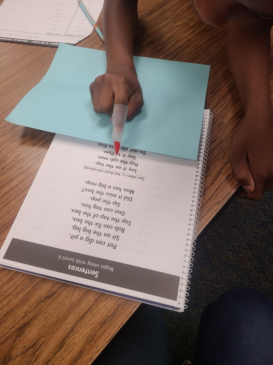 MrsSemones's tweet photo. When it's close to Halloween, you gotta find ways to keep the kiddos interested! We practiced reading in our best creepy voice with witch fingers and they loved it! @KleinISD @KuehnleKISD https://t.co/0NWKbZRDaY