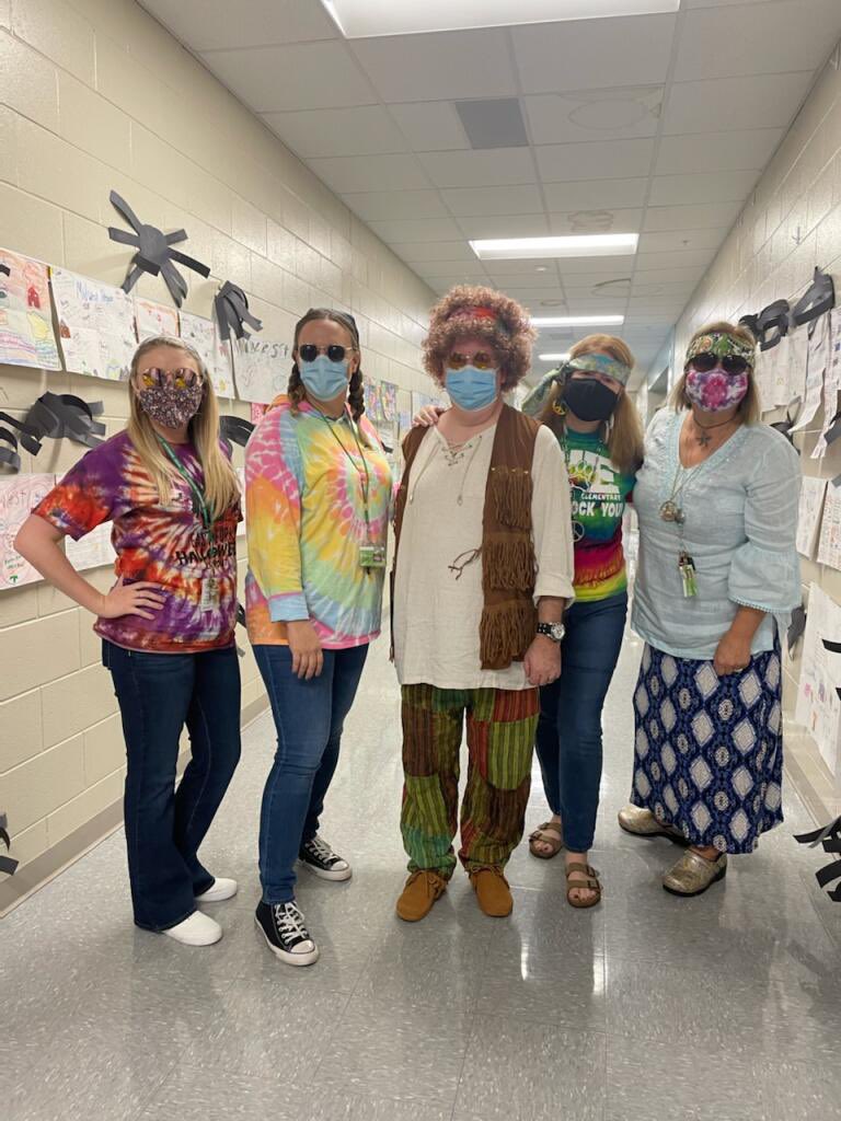 JNedu1's tweet photo. Happy Halloween from Fifth Grade!#WilsonElem https://t.co/NAaVr6eToM