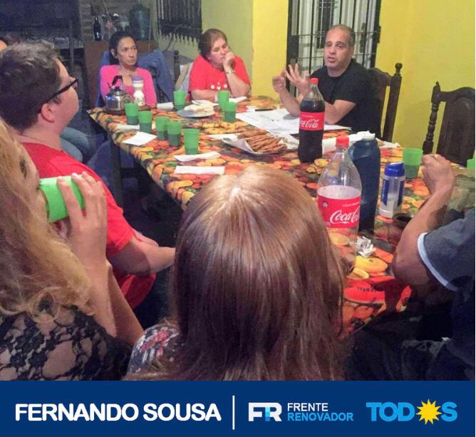 FernandoSousaFR's tweet photo. Barrio por Barrio, Casa por Casa, Vecino por Vecino Frente Renovador TOD🌞S de Esteban Echeverría @SergioMassa
@MalenaMassa @alferdez @CFKArgentina @FrenteDeTodos @minsaurralde @CascallaresPJ @Nardini_Leo @ArielSujarchuk @gkatopodis @JuanZabaletaOK https://t.co/ZhGMkx6ZZ8
