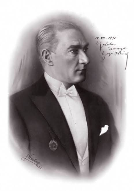 Bir gün değil, her gün minnettarız. #atatürk #cumhuriyet