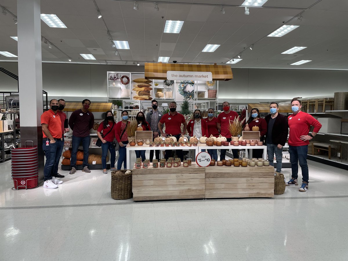 Saw some high volume stores and incredible teams today in G292 that are ready to crush Q4! <a href="/Dewayman/">DEWAYMAN</a>