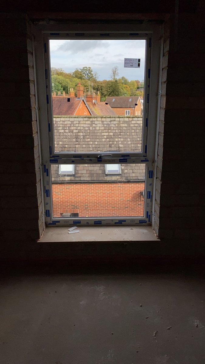 WINDOWFITTER5's tweet photo. DOES ANYONE WANT WORK? If anyone has a CSCS CARD and is looking for work or even a new opportunity within the construction industry, give me DM. Im looking to recruit experienced window fitters, and general labourers for sites mainly in South East, 
Excellent rates. 💷 https://t.co/xIle7bN5a6