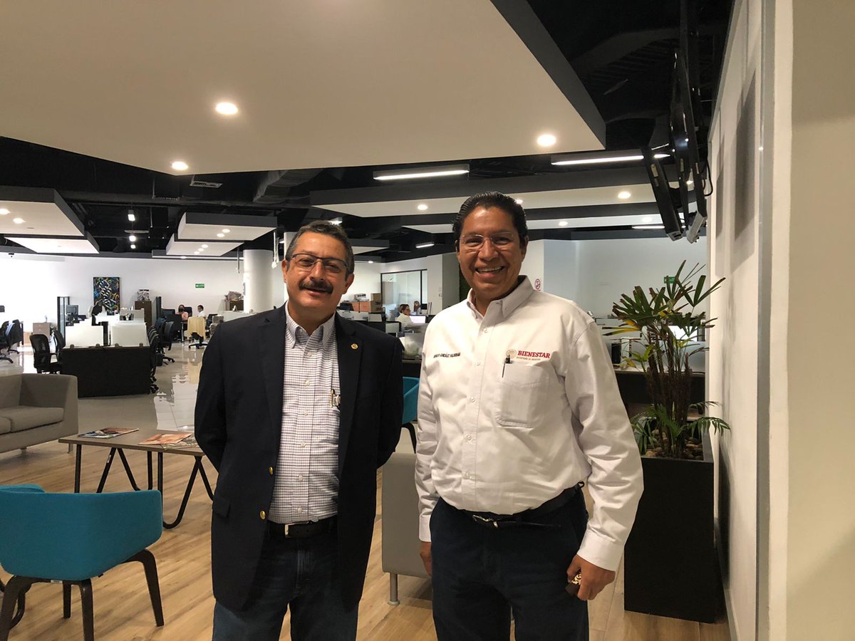 Rodolfogonval's tweet photo. Agradezco a Raúl Villarreal @ingrvillarreal, Director de @multimediostv en #Tampico por la invitación a este medio, en el que abordamos el avance de los Programas Sociales. #Tamaulipas #QueremosBienestar https://t.co/D38xaXtfPe