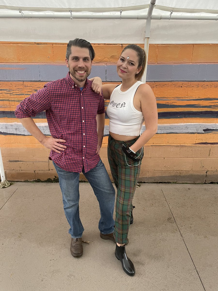 Lexie_Klemm's tweet photo. When you have a Friday night gig and convince your partner to dress as a duo! 🥰🥳 @gwenstefani @blakeshelton This is how we roll 🎸🎤💪🏼 https://t.co/hJ4pLlvJpv