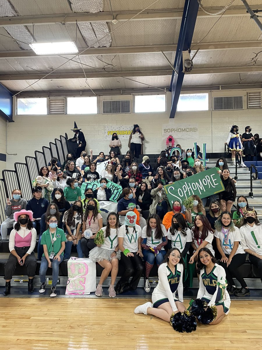 YWLASTUCOEP's tweet photo. What an exciting day!!!💙💚💛#transformers Today’s pep rally performances were great, and we’re so glad to see the transformer spirit!🙌🏻🎉🥁🥁🥁#transformerspirit
@Ysleta_YWLA @MalindaVillalo1 @MargaritaMarr11 @Amberherrera22 @YsletaISD https://t.co/rqNnhtwJ61