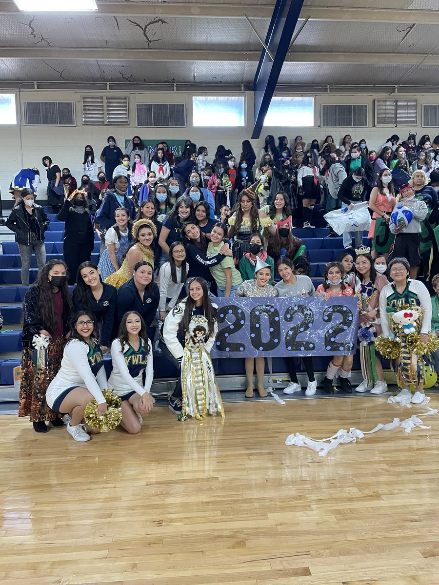 YWLASTUCOEP's tweet photo. What an exciting day!!!💙💚💛#transformers Today’s pep rally performances were great, and we’re so glad to see the transformer spirit!🙌🏻🎉🥁🥁🥁#transformerspirit
@Ysleta_YWLA @MalindaVillalo1 @MargaritaMarr11 @Amberherrera22 @YsletaISD https://t.co/rqNnhtwJ61