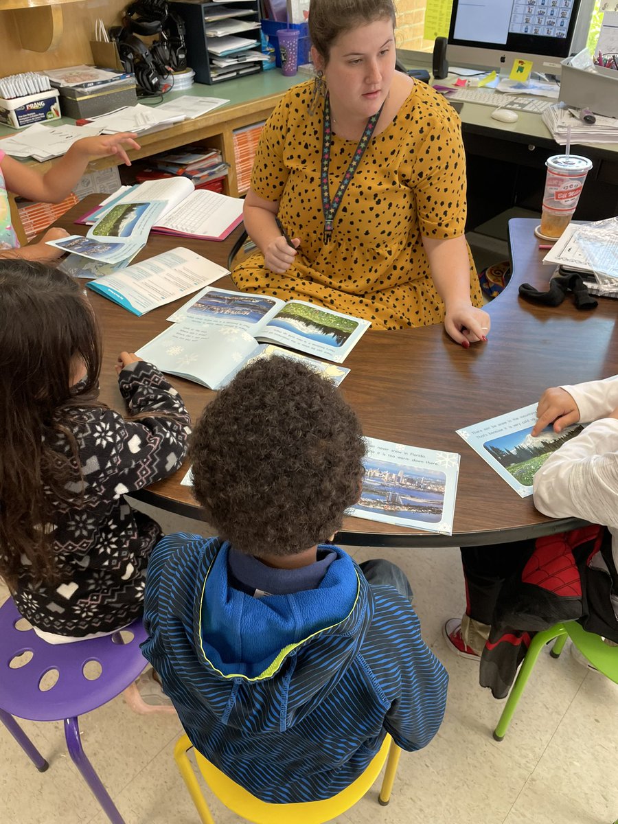 Tracee_Gonzales's tweet photo. Guided reading and guided science to round out this Friday!  I appreciate the urgency to work in small groups at any spare moment! @JeffersonAveES #neverstopgrowing https://t.co/sd2PtyYjSF